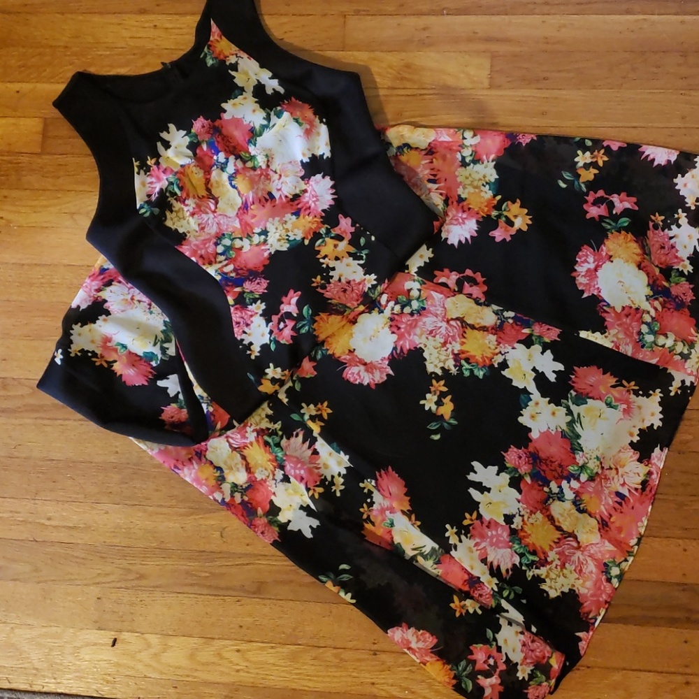 FLORAL PRINT MAXI DRESS